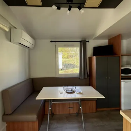 Mobil Cosy Avec Terrasse, 2 A - Api-1-52-1007 Lamontjoie